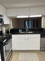 526 SW 113th Way 526, Pembroke Pines, FL 33025
