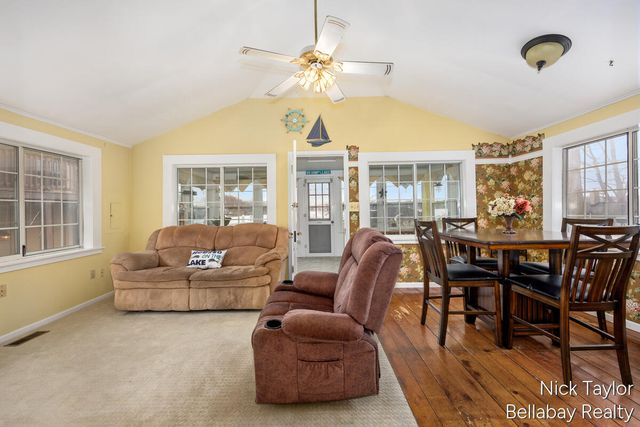 8198 Morrison Lake Gardens, Boston Twp, MI 48881