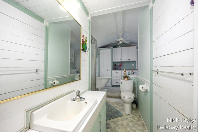 8198 Morrison Lake Gardens, Boston Twp, MI 48881