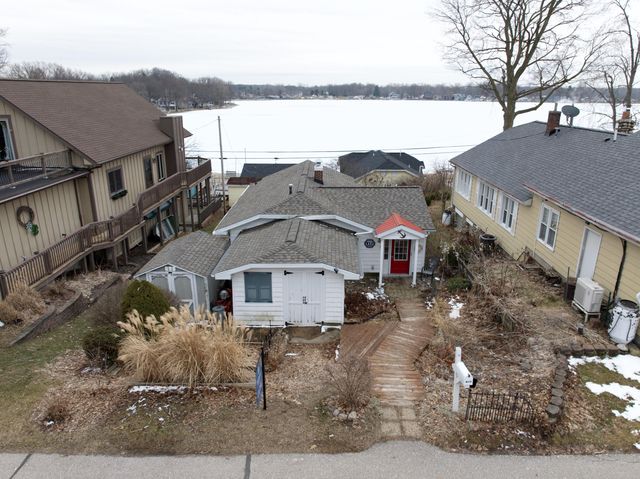 8198 Morrison Lake Gardens, Boston Twp, MI 48881