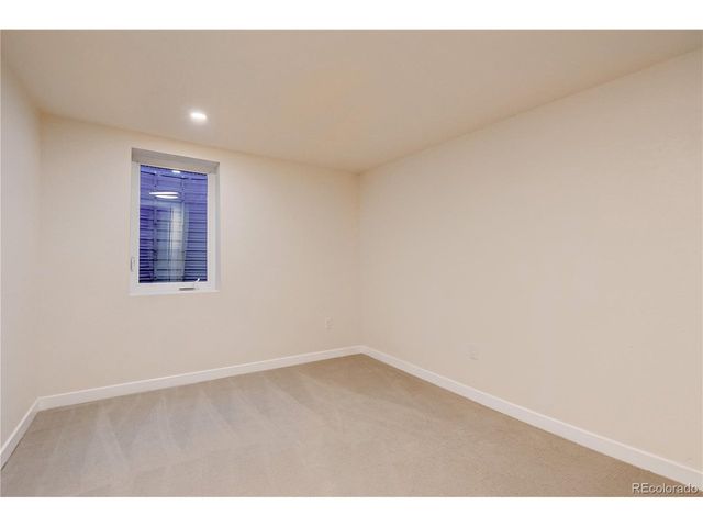6586 S Kit Carson St, Littleton, CO 80121