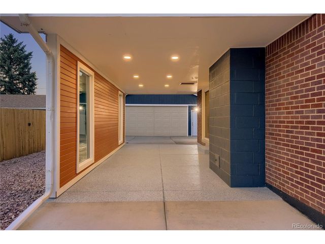 6586 S Kit Carson St, Littleton, CO 80121