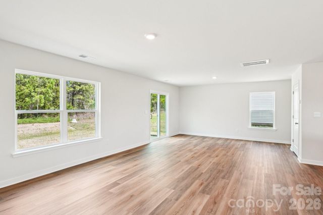569 N Sparkleberry Street, Chester, SC 29706
