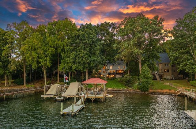 16141 Weatherly Way, Huntersville, NC 28078