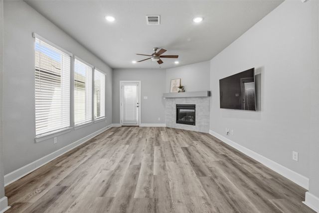 1560 Jackson Street, Carrollton, TX 75006