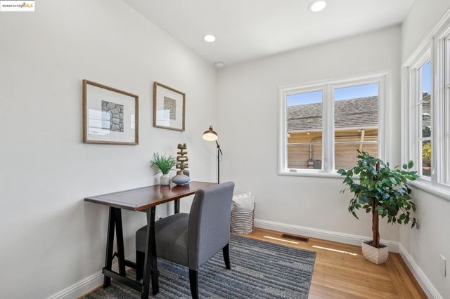 765 Neilson St, Berkeley, CA 94707