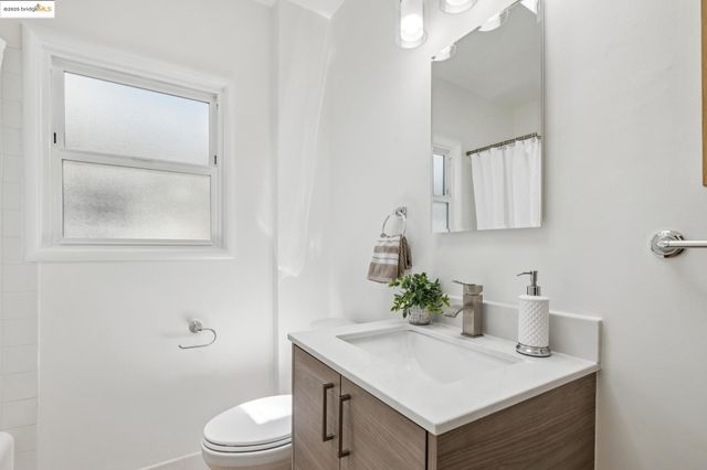 765 Neilson St, Berkeley, CA 94707