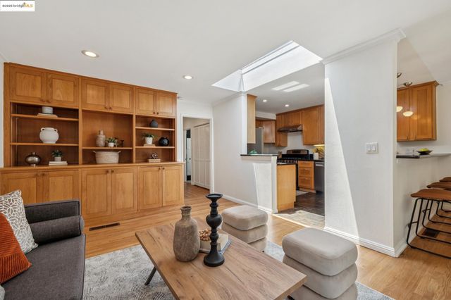 765 Neilson St, Berkeley, CA 94707