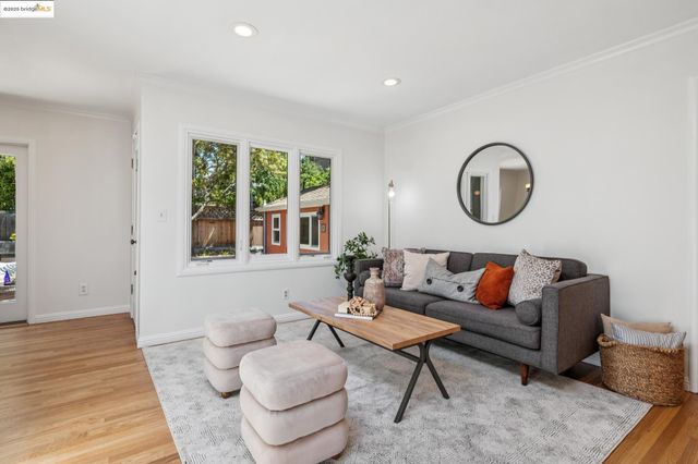 765 Neilson St, Berkeley, CA 94707