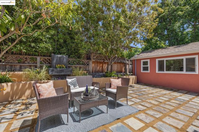 765 Neilson St, Berkeley, CA 94707