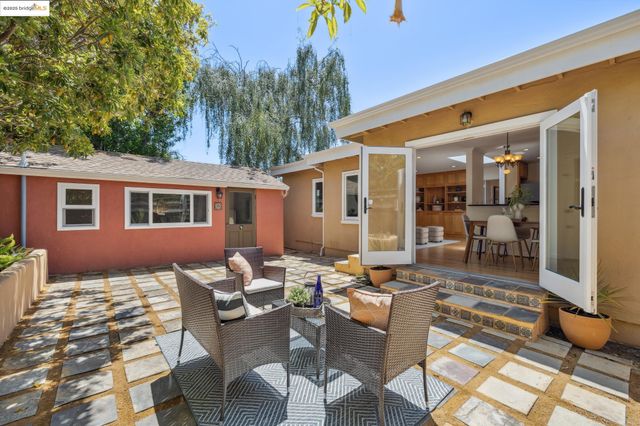 765 Neilson St, Berkeley, CA 94707