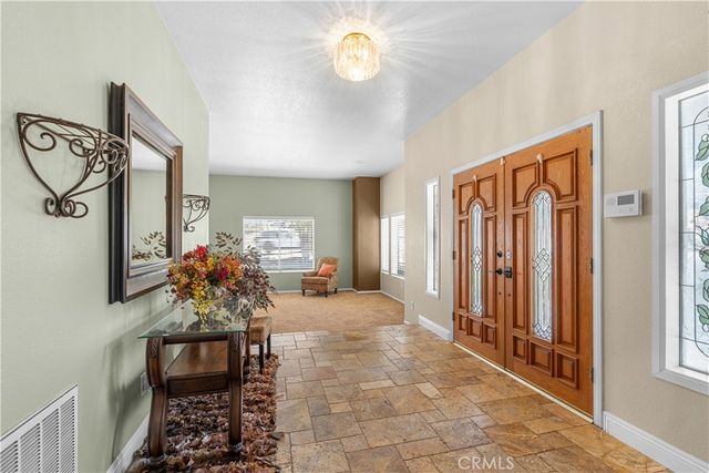 17492 Mariposa Avenue, Riverside, CA 92504