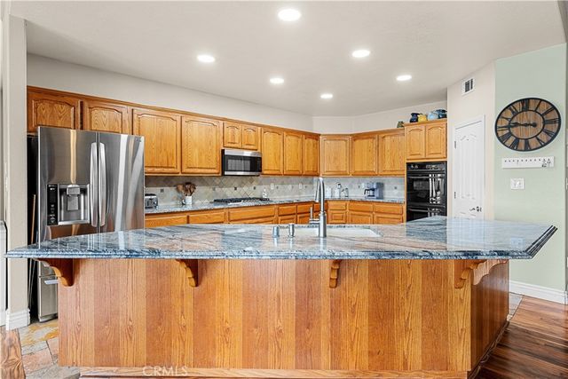 17492 Mariposa Avenue, Riverside, CA 92504