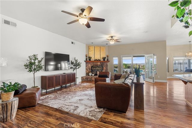 17492 Mariposa Avenue, Riverside, CA 92504