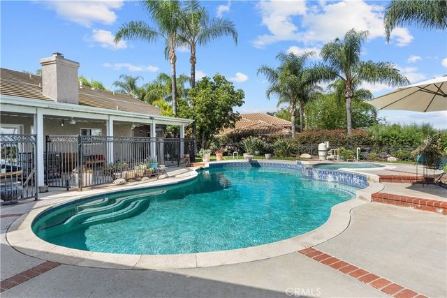 17492 Mariposa Avenue, Riverside, CA 92504