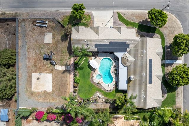 17492 Mariposa Avenue, Riverside, CA 92504