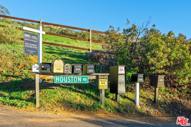 9402 Houston Road, Malibu, CA 90265
