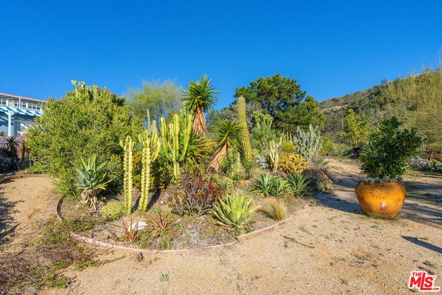 9402 Houston Road, Malibu, CA 90265