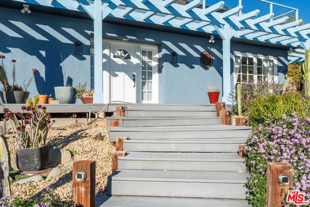 9402 Houston Road, Malibu, CA 90265