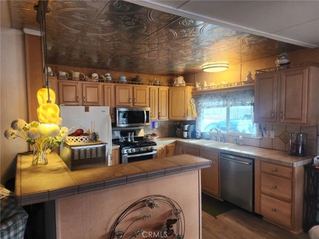 24815 Normandie 75, Harbor City, CA 90710