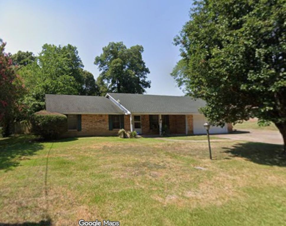 2113 Hendricks, Gladewater, TX 75647
