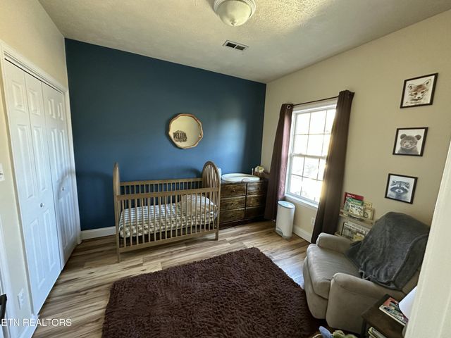 2440 Honey Grove Lane, Knoxville, TN 37923
