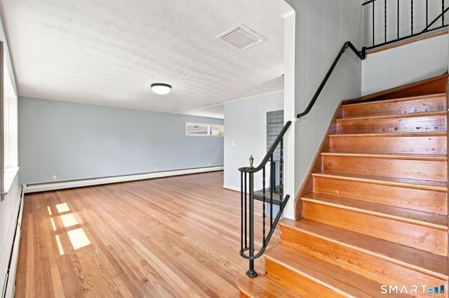 275 Winthrop Street, New Britain, CT 06052