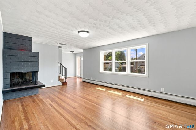 275 Winthrop Street, New Britain, CT 06052