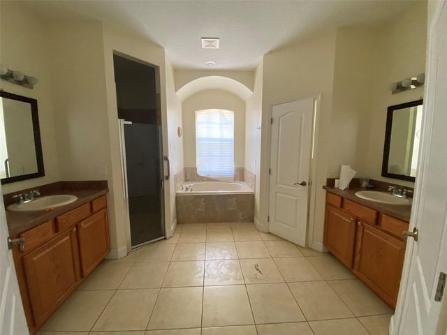 1004 PINE TREE DRIVE, Eustis, FL 32726