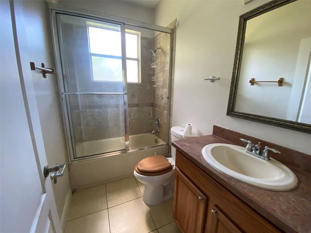 1004 PINE TREE DRIVE, Eustis, FL 32726