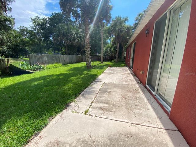 1004 PINE TREE DRIVE, Eustis, FL 32726