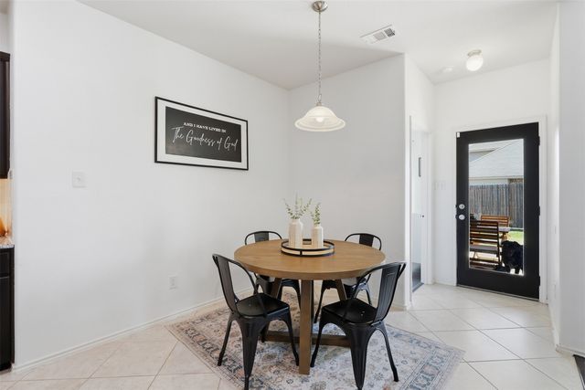 421 Mariscal Place, Fort Worth, TX 76131