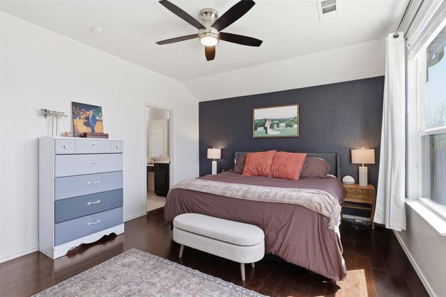 421 Mariscal Place, Fort Worth, TX 76131