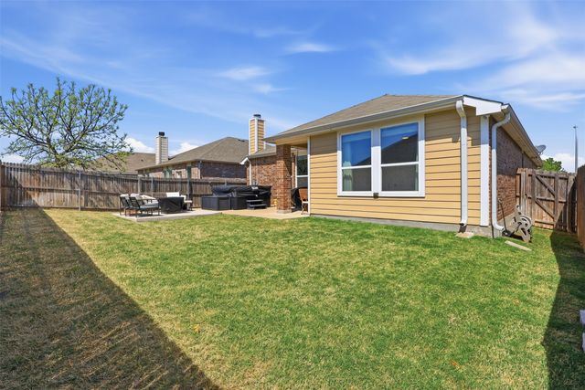 421 Mariscal Place, Fort Worth, TX 76131