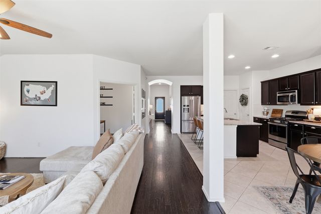 421 Mariscal Place, Fort Worth, TX 76131