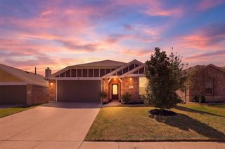 421 Mariscal Place, Fort Worth, TX 76131