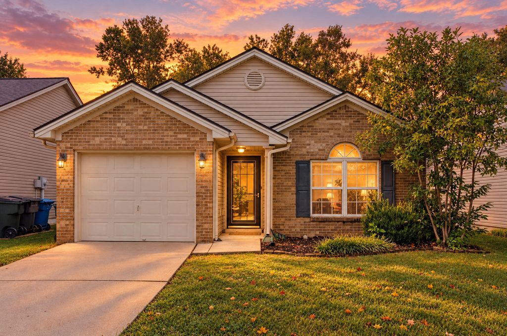 996 Winding Oak Trail, Lexington, KY 40511