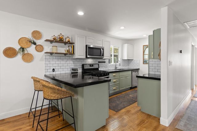 3635 Bell Rd, Auburn, CA 95603