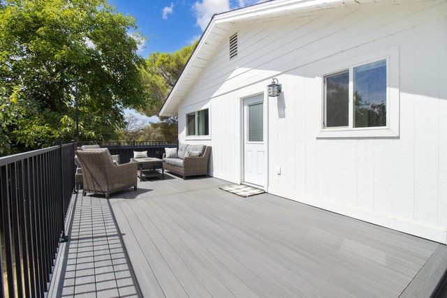 3635 Bell Rd, Auburn, CA 95603