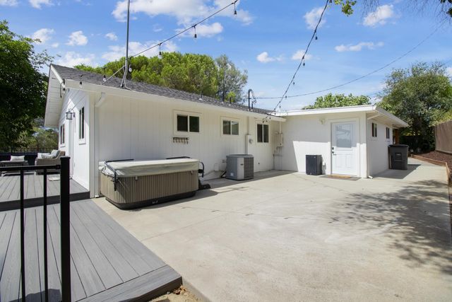 3635 Bell Rd, Auburn, CA 95603
