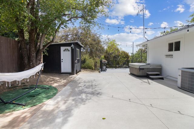 3635 Bell Rd, Auburn, CA 95603