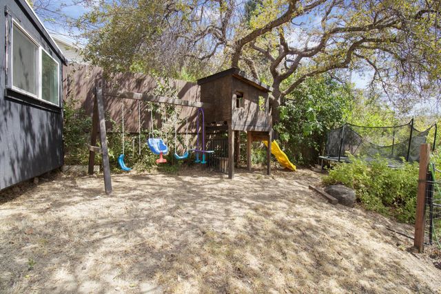 3635 Bell Rd, Auburn, CA 95603