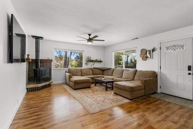 3635 Bell Rd, Auburn, CA 95603