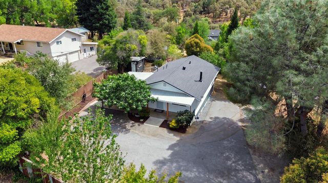 3635 Bell Rd, Auburn, CA 95603