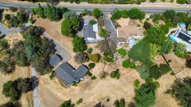 3635 Bell Rd, Auburn, CA 95603