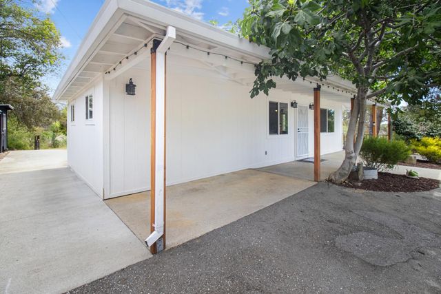 3635 Bell Rd, Auburn, CA 95603