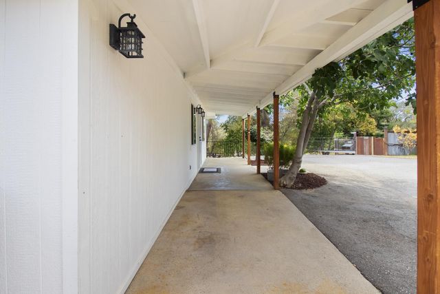 3635 Bell Rd, Auburn, CA 95603