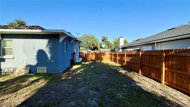 811 22ND STREET NW, Winter Haven, FL 33881