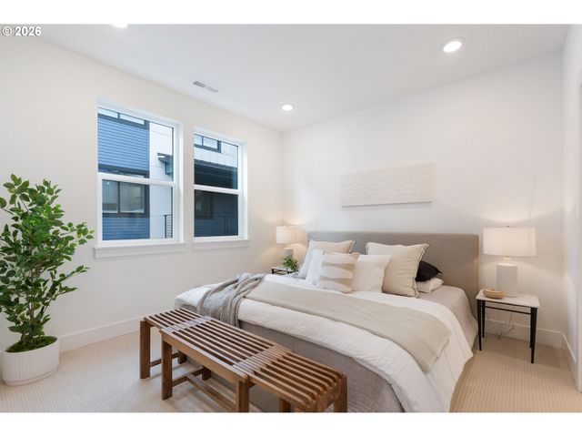 6487 Nw Olympic Ln 27, Camas, WA 98607