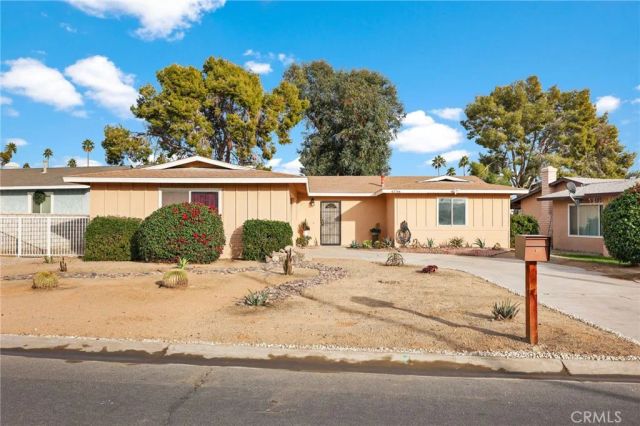 43744 Virginia, Palm Desert, CA 92211